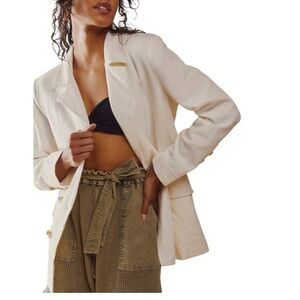 Free people white Olivia blazer no belt size XS